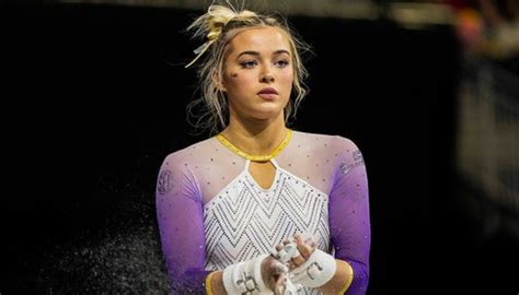 LSU star Olivia Dunne posts patriotic TikTok with。